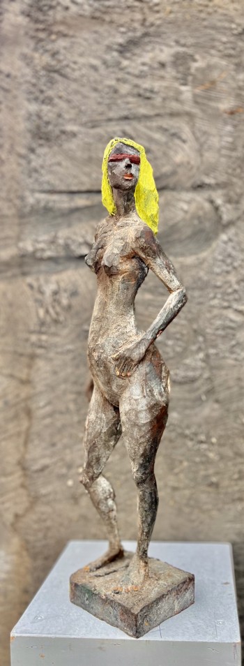 Nr. 3 weibl. Akt 2006 Bronze bemalt H 49 cm