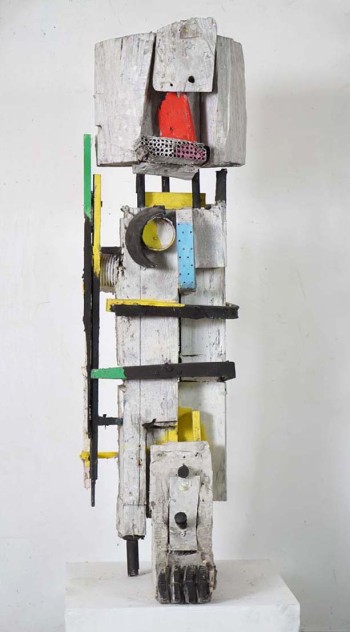 Nr. 77 Kavalier 2022 versch.  Mat. bemalt 140 x 40 x 50 cm